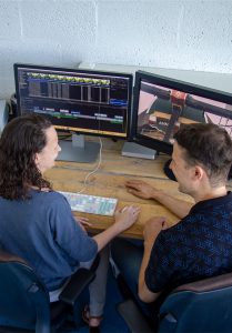 video editing bedrijf editcompany in hun studio